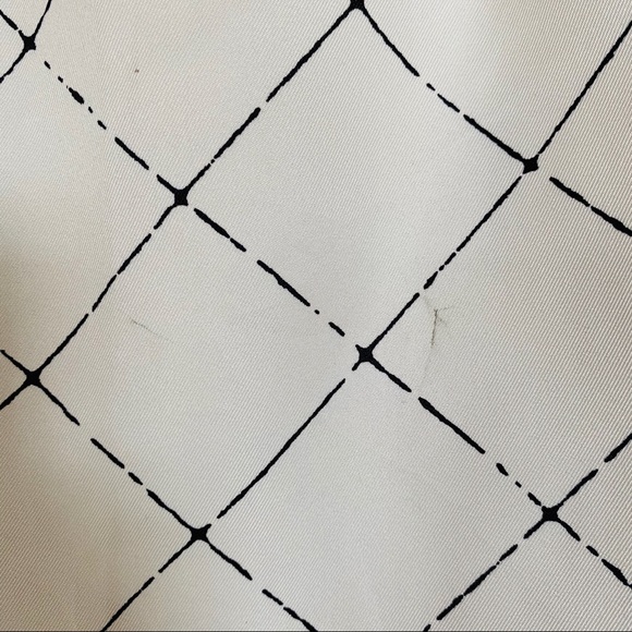 B&W Tank - Picture 5 of 7